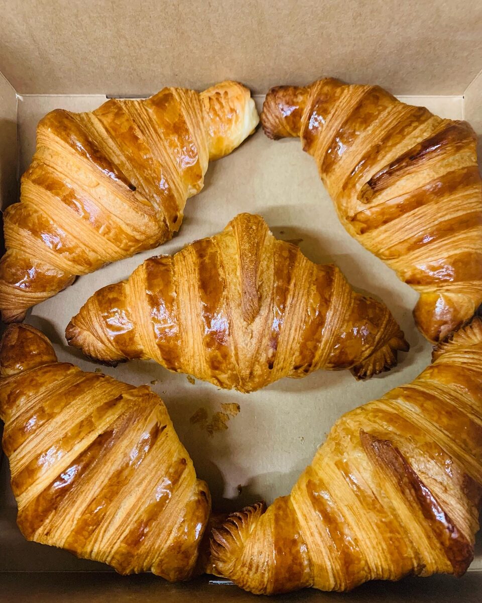 Viennoiseries dorées